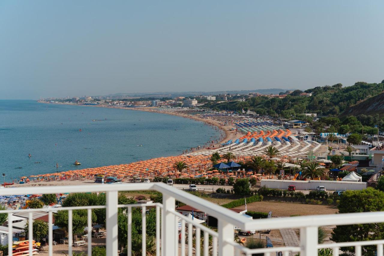View Place & Spa Numana Εξωτερικό φωτογραφία
