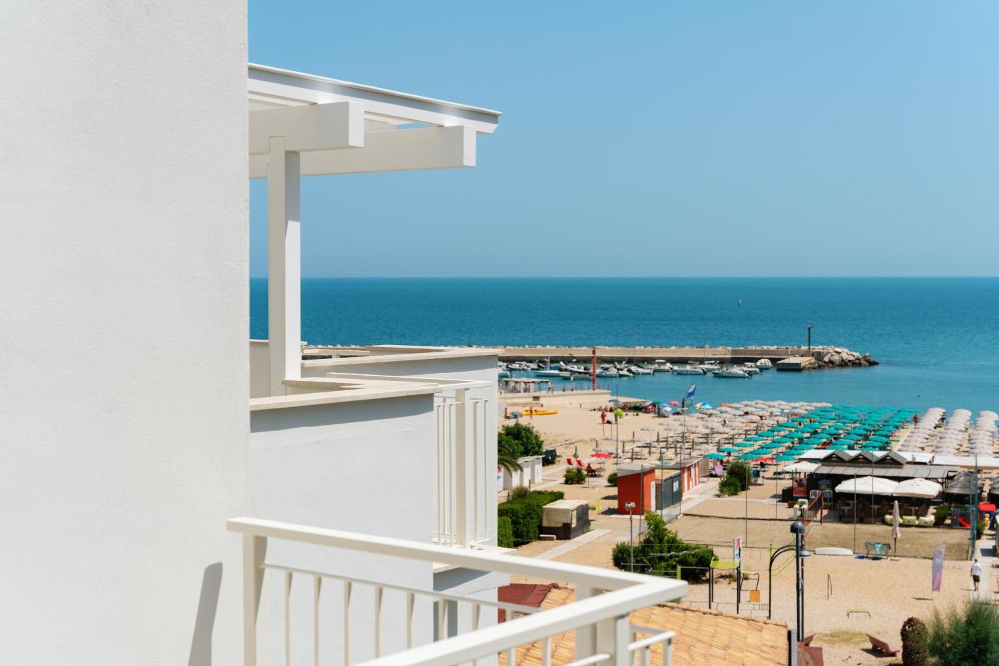 View Place & Spa Numana Εξωτερικό φωτογραφία